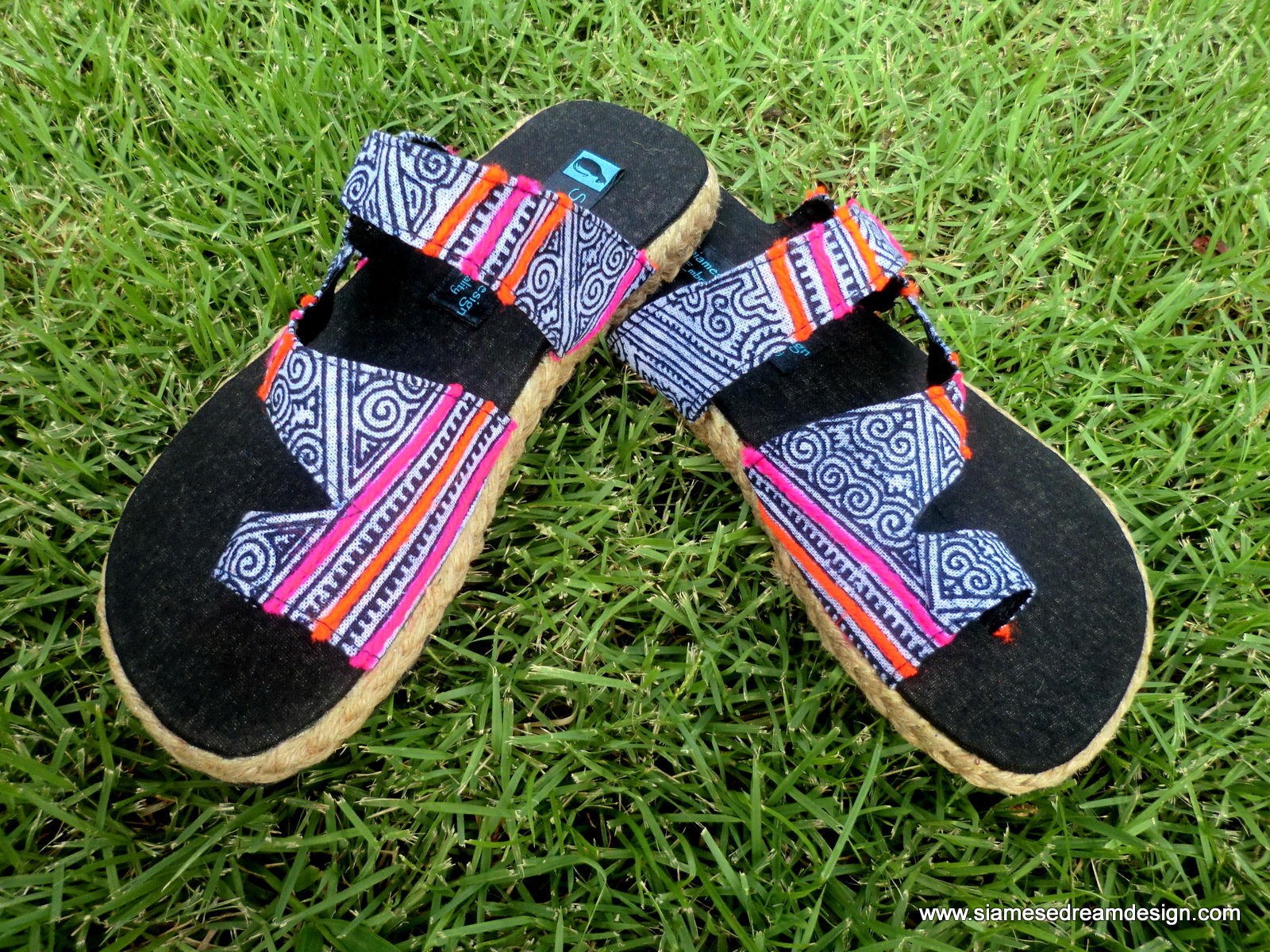 Hmong Indigo Blue Batik Toe Wrap Flat Womens Vegan Sandal on Luulla